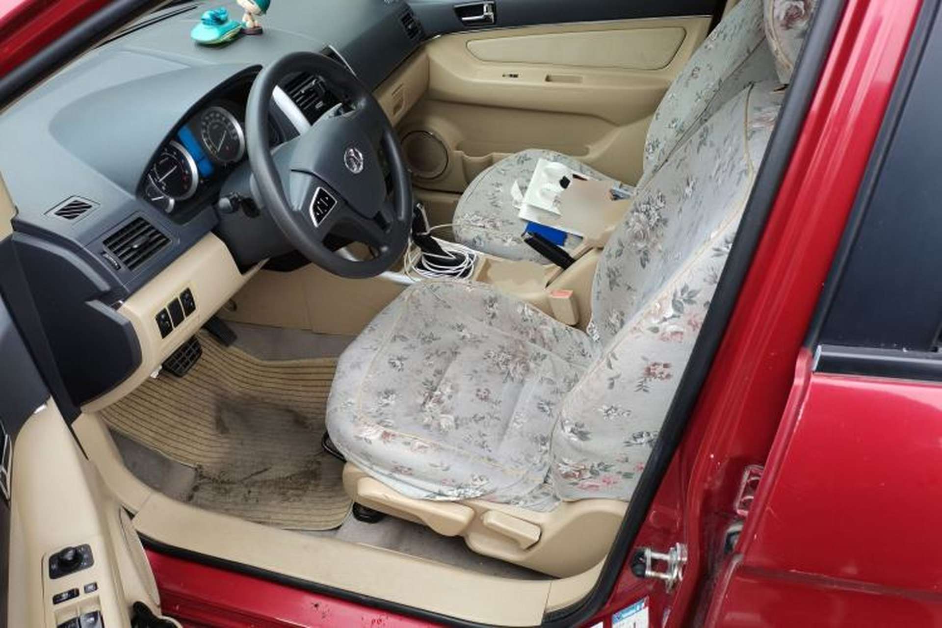 Used BAIC E Series 2012 Hatchback 1.5L Automatic Leshang Version Left Front Seat