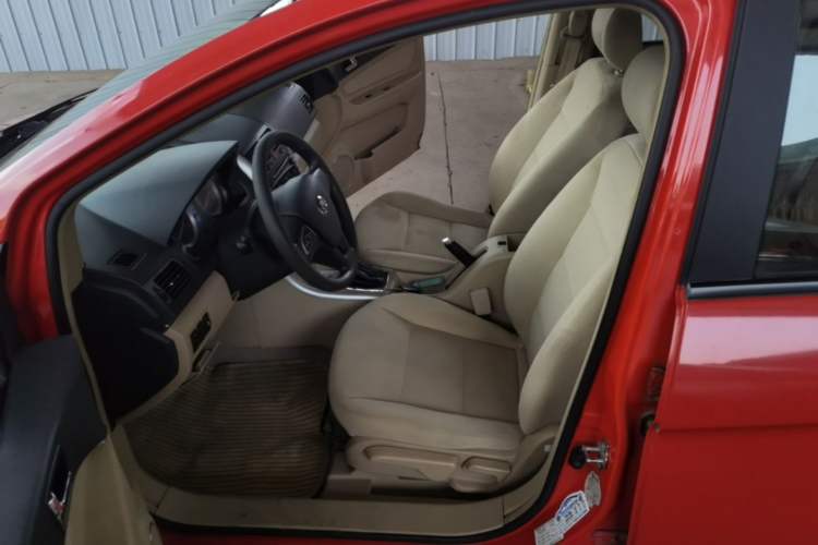 Used BAIC E Series 2012 Hatchback 1.5L Automatic Leshang Version Left Front Seat