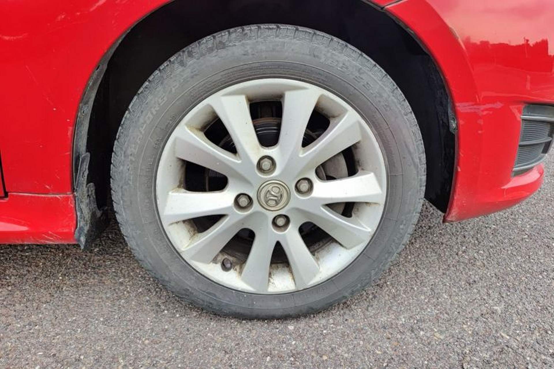 Used BAIC E Series 2012 Hatchback 1.5L Automatic Leshang Version Right Rear Wheel Hub