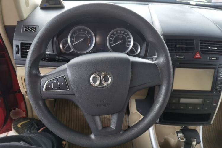 Used BAIC E Series 2012 Hatchback 1.5L Automatic Leshang Version Steering Wheel