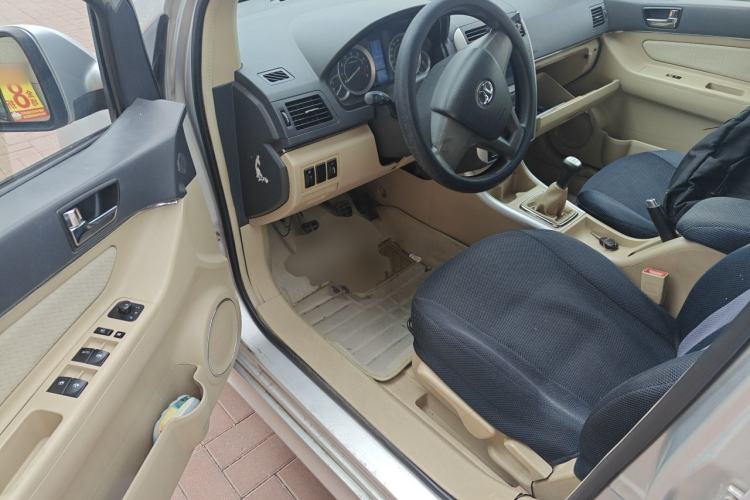 Used BAIC E Series 2012 Hatchback 1.3L Manual Liking Edition Driver Seat