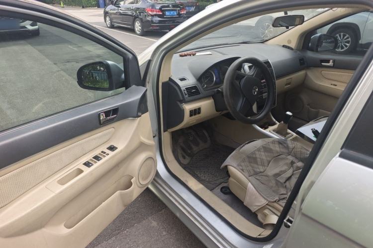 Used BAIC E Series 2012 Hatchback 1.3L Manual Liking Edition Driver Seat