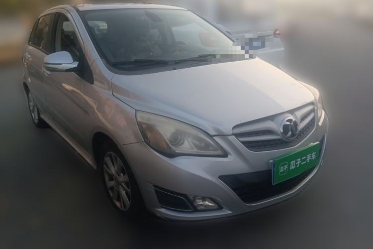 Used BAIC E Series 2012 Hatchback 1.5L Manual Leshang Version Front Right 45 Deg