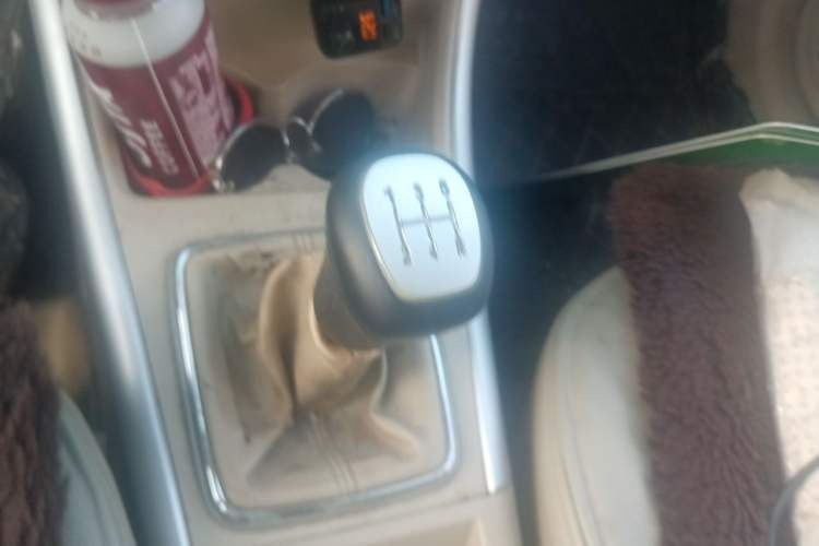 Used BAIC E Series 2012 Hatchback 1.5L Manual Leshang Version Gear Lever