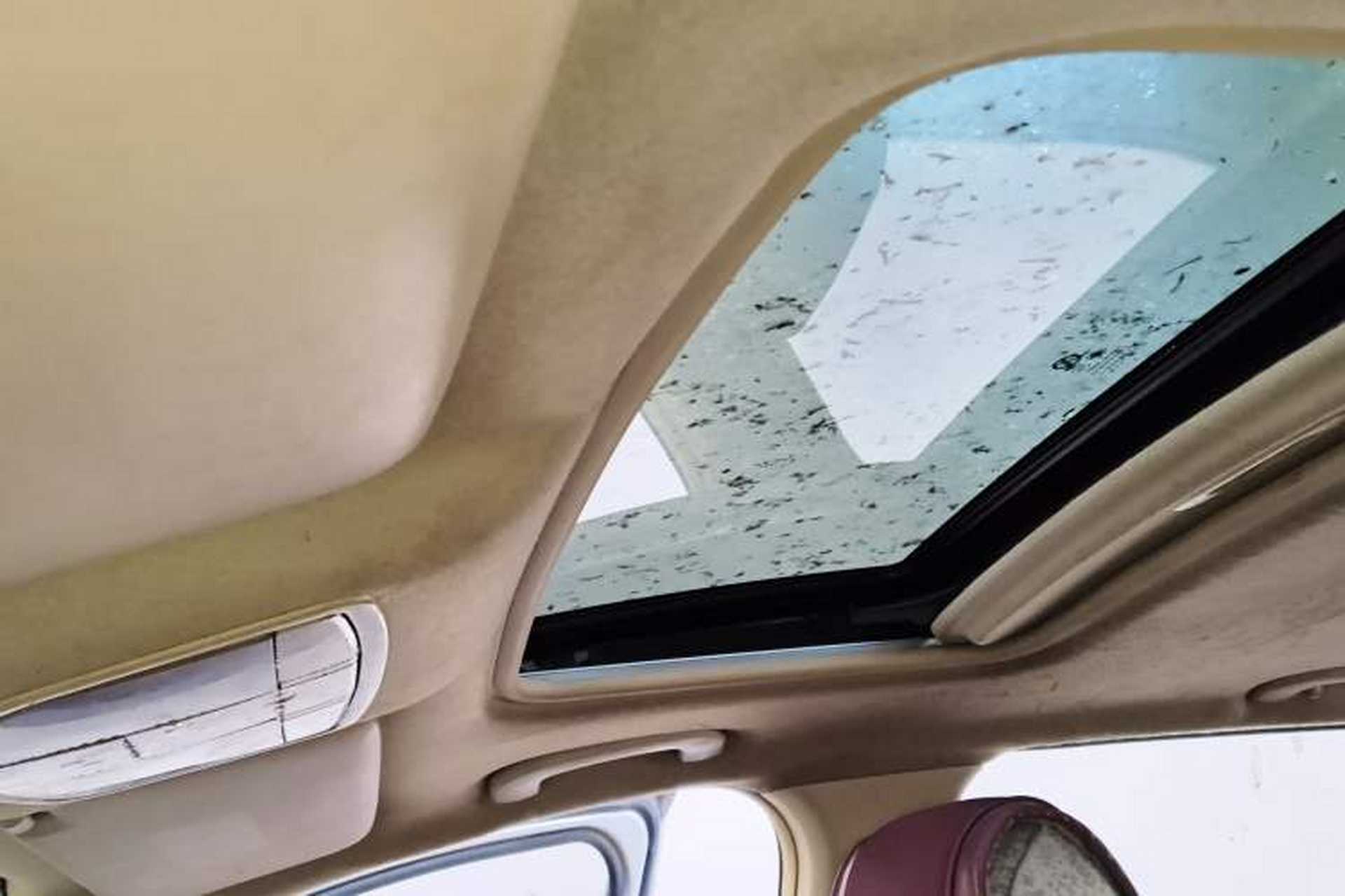 Used BAIC E Series 2012 Hatchback 1.5L Manual Leshang Version Headliner