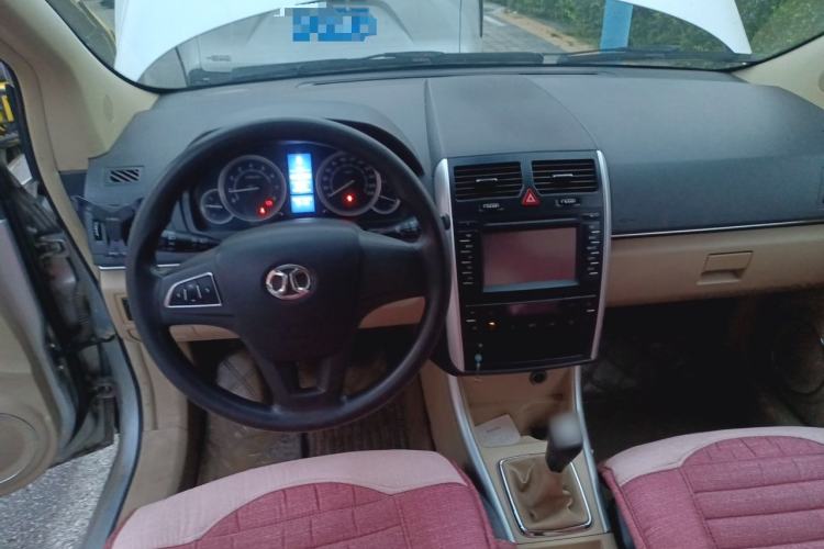 Used BAIC E Series 2012 Hatchback 1.5L Manual Leshang Version Steering Wheel
