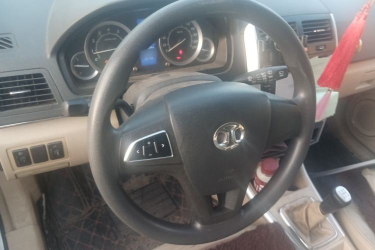Used BAIC E Series 2012 Hatchback 1.5L Manual Leshang Version Steering Wheel