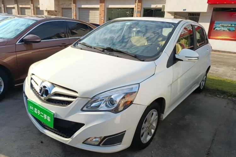 Used BAIC E Series 2012 Hatchback 1.5L Automatic Leshang Version Guazi used car, China used car export, Used car for sale, Used cars, Cheapest cars for sale