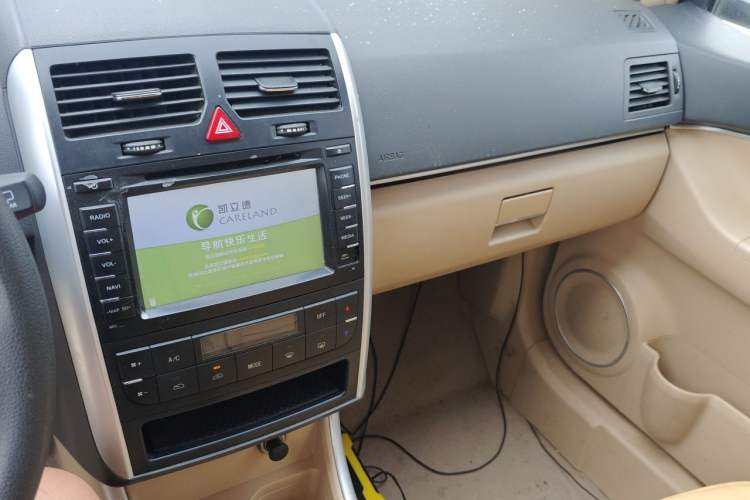 Used BAIC E Series 2012 Hatchback 1.3L Manual Liking Edition Audio And AC Panel