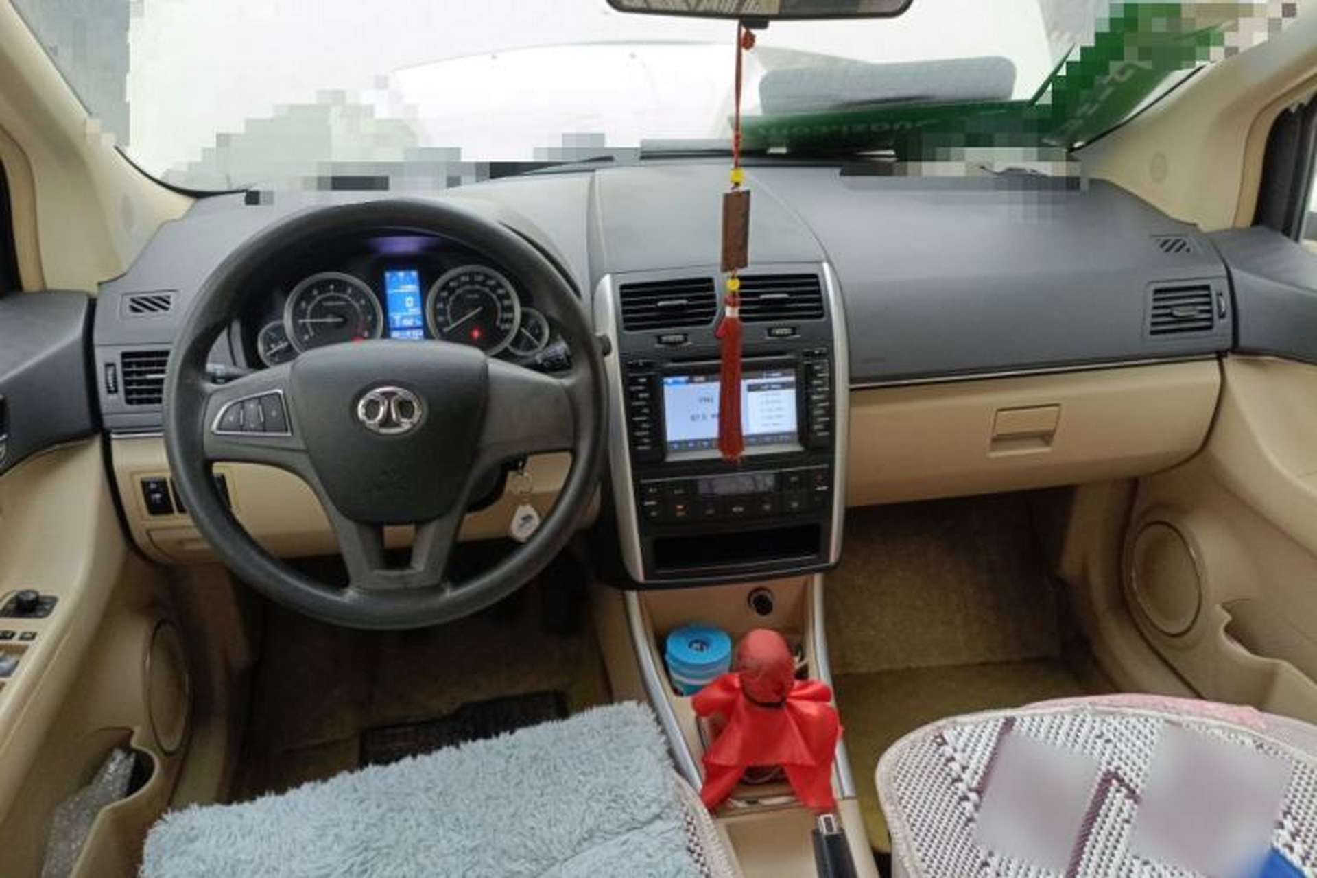 Used BAIC E Series 2012 Hatchback 1.5L Manual Leshang Version Center Console