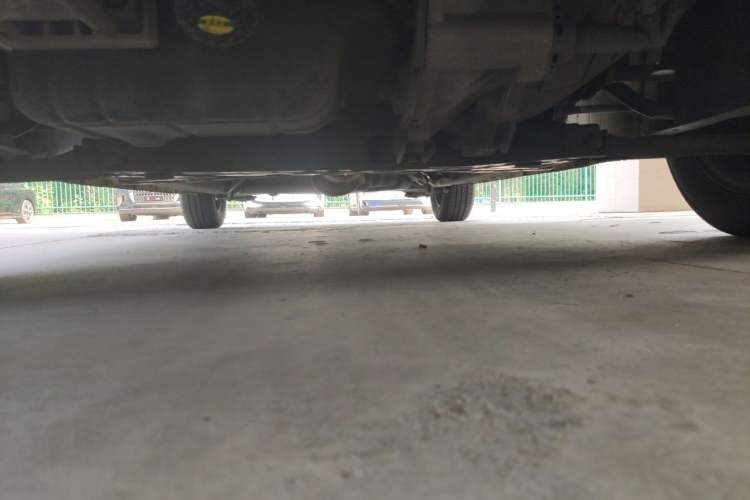 Used BAIC E Series 2012 Hatchback 1.3L Manual Liking Edition Chassis Front