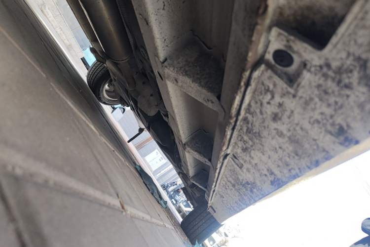 Used BAIC E Series 2012 Hatchback 1.5L Manual Leshang Version Chassis Front Left