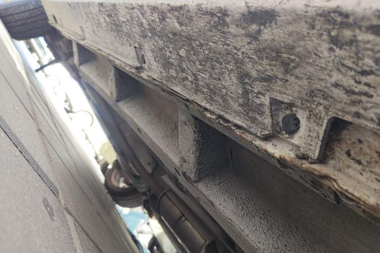 Used BAIC E Series 2012 Hatchback 1.5L Manual Leshang Version Chassis Front Right