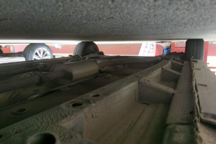 Used BAIC E Series 2012 Hatchback 1.3L Manual Liking Edition Chassis Front Right