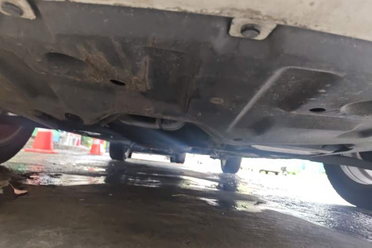 Used BAIC E Series 2012 Hatchback 1.5L Automatic Leshang Version Chassis Front