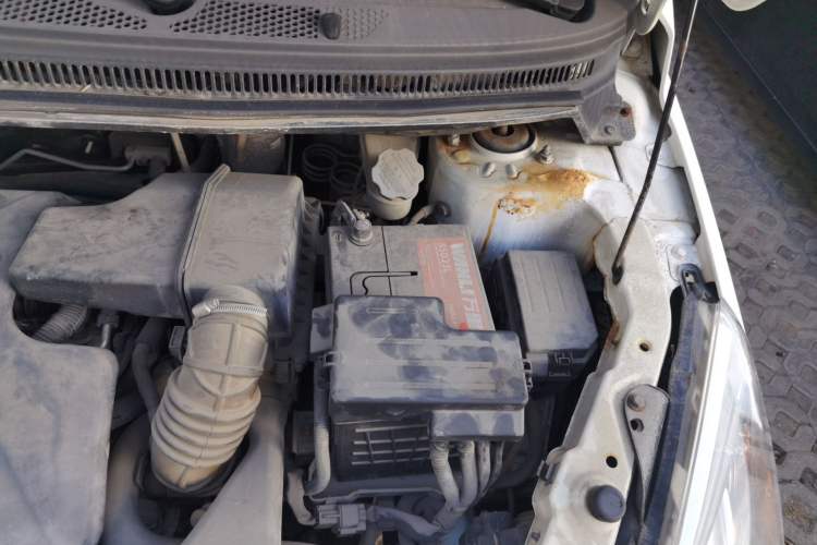Used BAIC E Series 2012 Hatchback 1.5L Automatic Leshang Version Engine Bay Left
