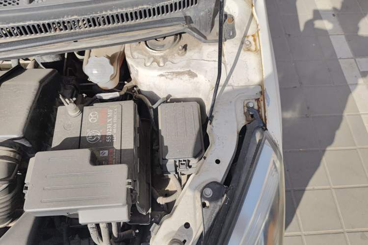 Used BAIC E Series 2012 Hatchback 1.5L Manual Leshang Version Engine Bay Left