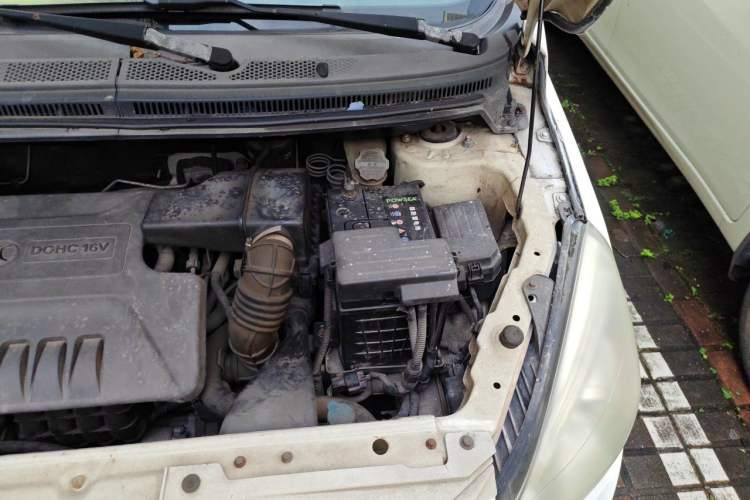 Used BAIC E Series 2012 Hatchback 1.5L Automatic Enjoyment Version Engine Bay Left