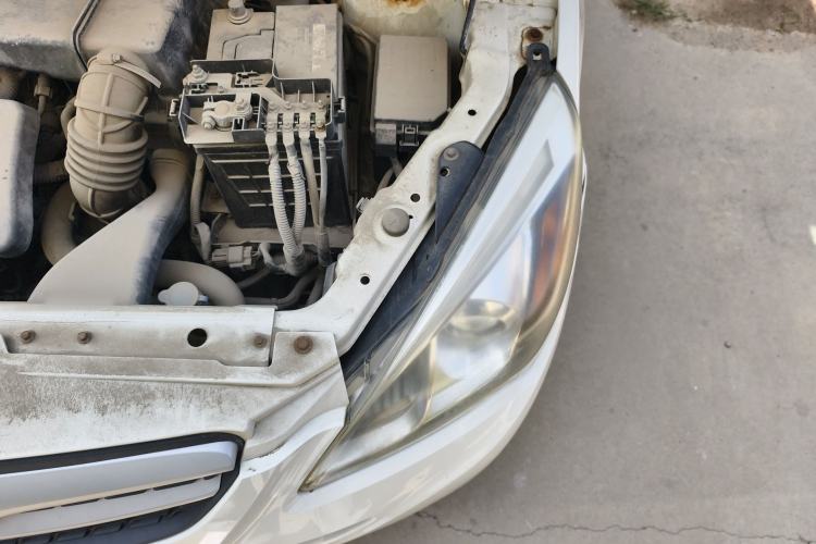 Used BAIC E Series 2012 Hatchback 1.5L Automatic Leshang Version Engine Bay Left