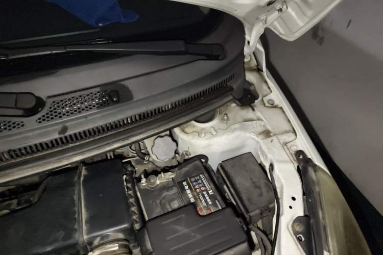 Used BAIC E Series 2012 Hatchback 1.5L Manual Leshang Version Engine Bay Left