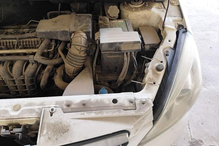 Used BAIC E Series 2012 Hatchback 1.3L Manual Liking Edition Engine Bay Left