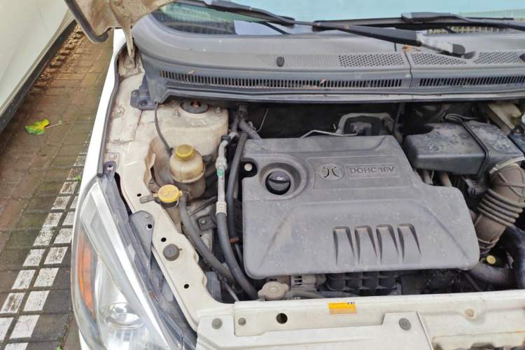 Used BAIC E Series 2012 Hatchback 1.5L Automatic Enjoyment Version Engine Bay Right