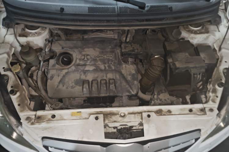 Used BAIC E Series 2012 Hatchback 1.5L Manual Leshang Version Engine Bay