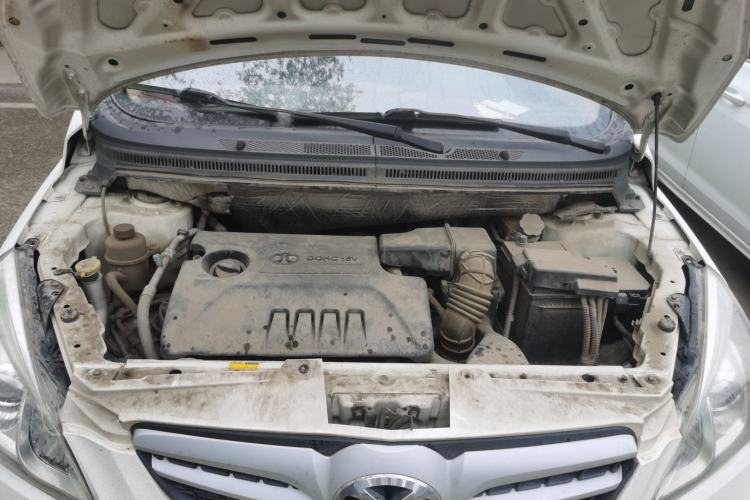 Used BAIC E Series 2012 Hatchback 1.3L Manual Liking Edition Engine Bay