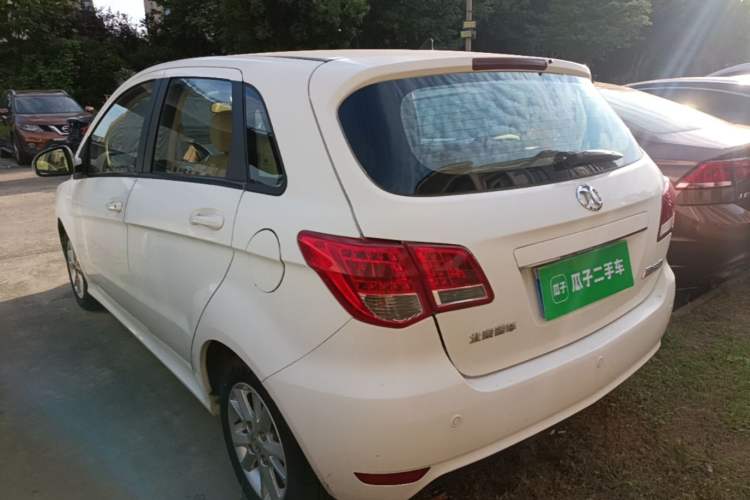 Used BAIC E Series 2012 Hatchback 1.5L Automatic Leshang Version Exterior 2