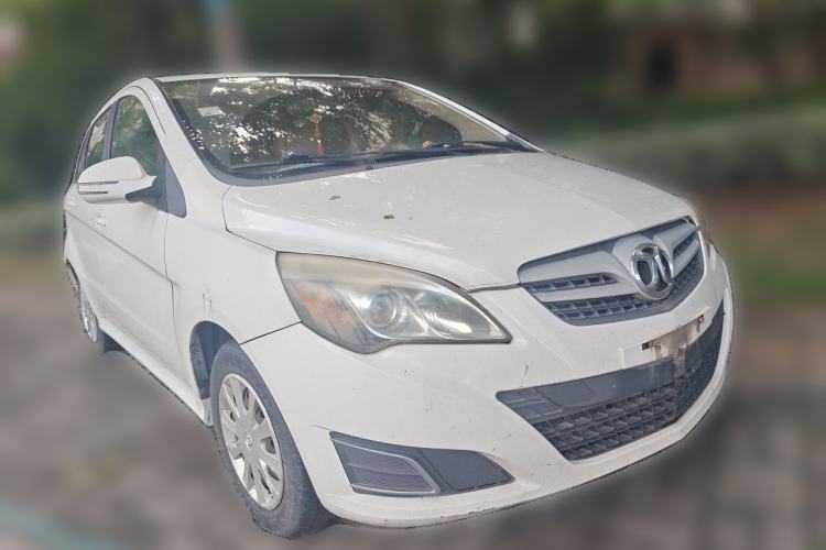 Used BAIC E Series 2012 Hatchback 1.3L Manual Liking Edition Front Right 45 Deg