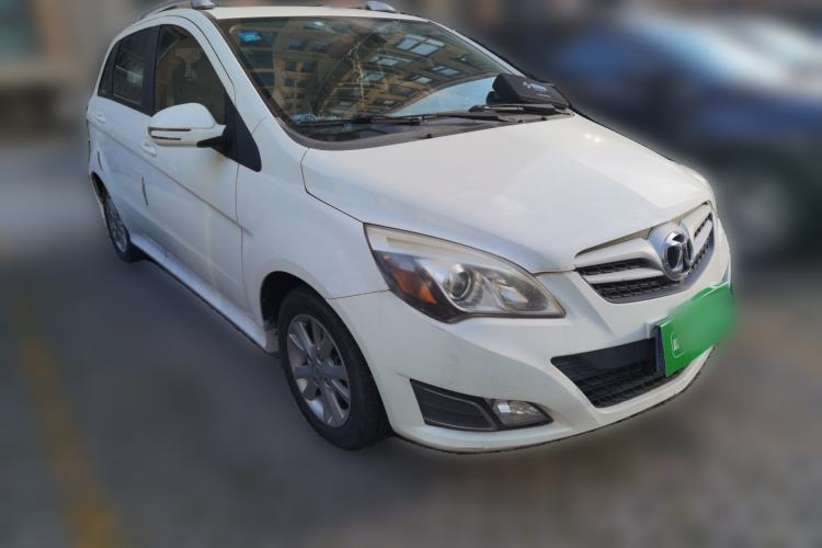 Used BAIC E Series 2012 Hatchback 1.5L Automatic Leshang Version Front Right 45 Deg