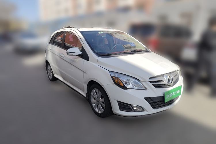 Used BAIC E Series 2012 Hatchback 1.5L Manual Leshang Version Front Right 45 Deg