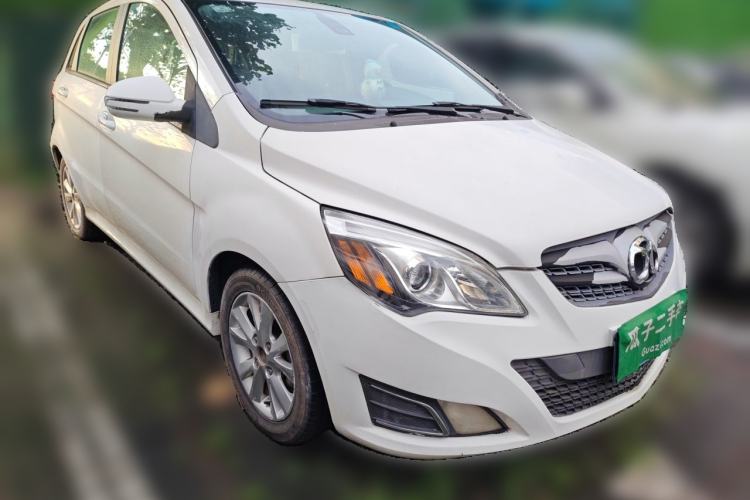 Used BAIC E Series 2012 Hatchback 1.5L Automatic Enjoyment Version Front Right 45 Deg