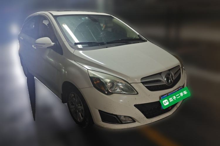 Used BAIC E Series 2012 Hatchback 1.5L Manual Leshang Version Front Right 45 Deg