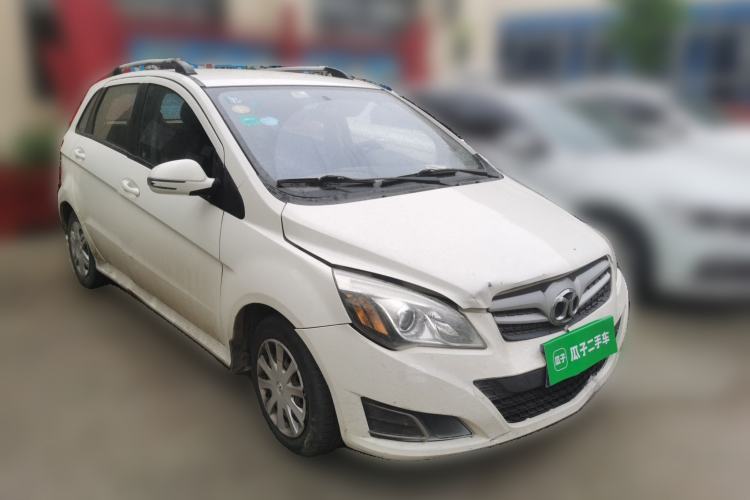 Used BAIC E Series 2012 Hatchback 1.3L Manual Liking Edition Front Right 45 Deg