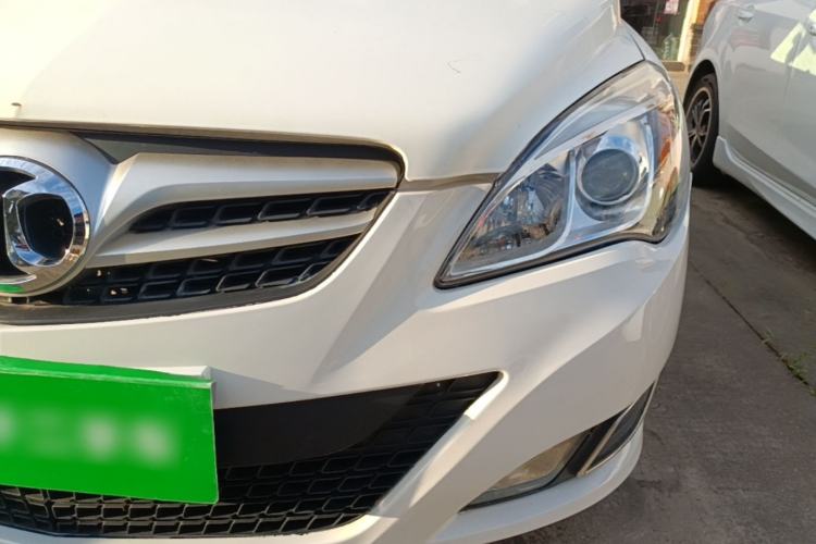 Used BAIC E Series 2012 Hatchback 1.5L Automatic Leshang Version Left Front Headlight