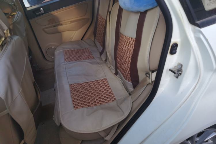 Used BAIC E Series 2012 Hatchback 1.5L Automatic Leshang Version Left Rear Seat