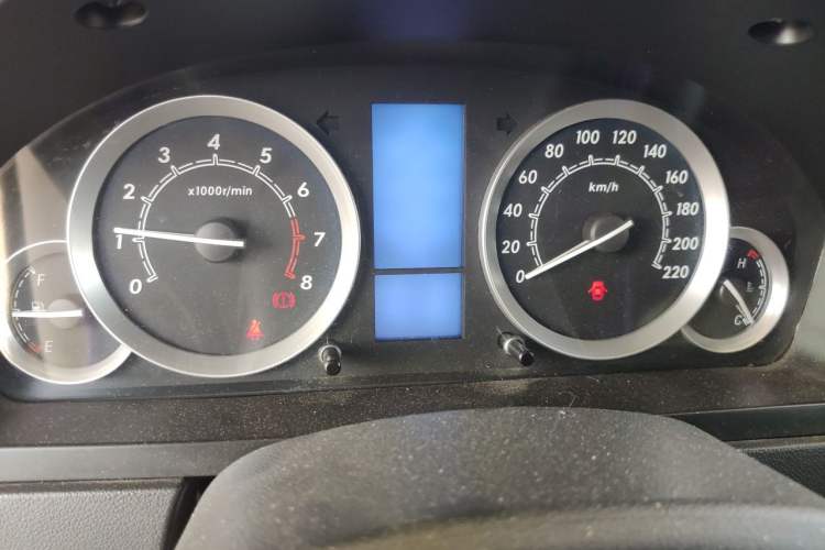 Used BAIC E Series 2012 Hatchback 1.3L Manual Liking Edition Odometer Close Up