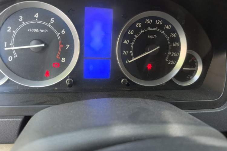 Used BAIC E Series 2012 Hatchback 1.3L Manual Liking Edition Odometer Close Up