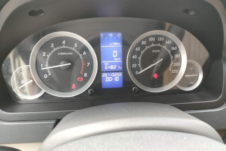 Used BAIC E Series 2012 Hatchback 1.3L Manual Liking Edition Odometer Close Up