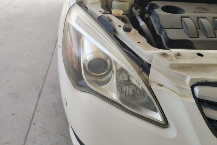 Used BAIC E Series 2012 Hatchback 1.3L Manual Liking Edition Right Front Headlight