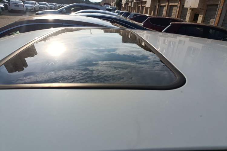 Used BAIC E Series 2012 Hatchback 1.5L Automatic Leshang Version Roof