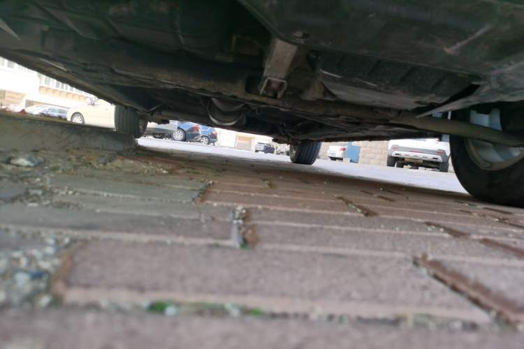 Used BAIC E Series 2012 Hatchback 1.5L Automatic Leshang Version Chassis Front