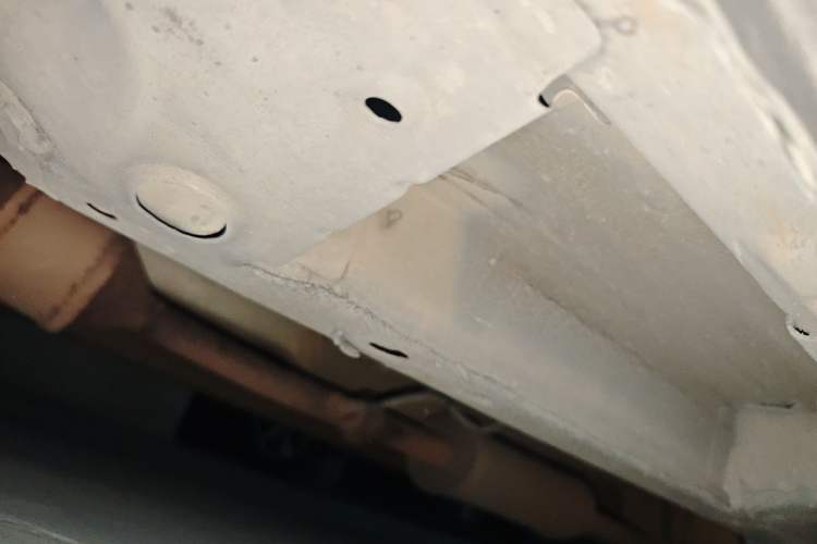 Used BAIC E Series 2012 Hatchback 1.5L Manual Leshang Version Chassis Front Left