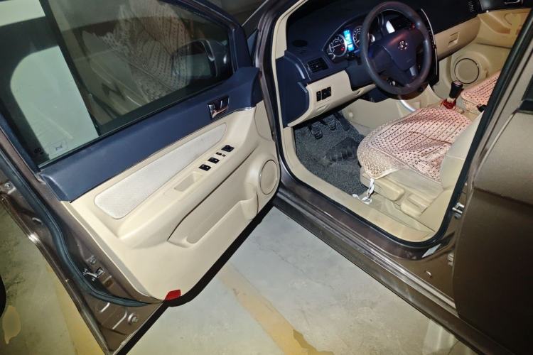 Used BAIC E Series 2012 Hatchback 1.5L Manual Leshang Version Driver Seat