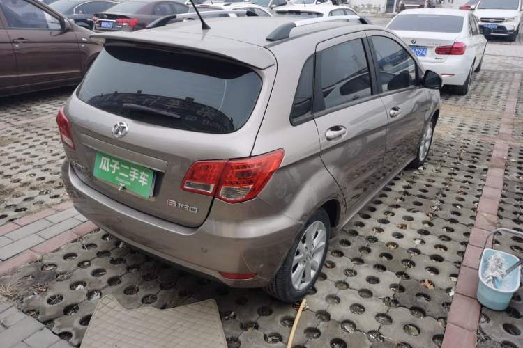 Used BAIC E Series 2012 Hatchback 1.5L Automatic Leshang Version Exterior 2