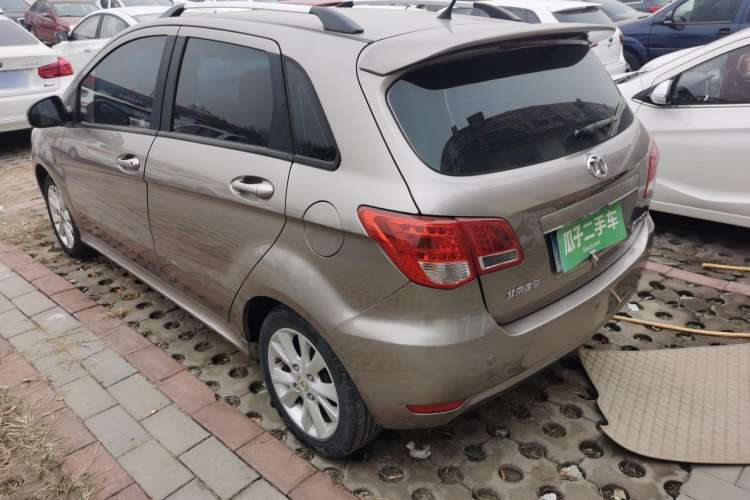 Used BAIC E Series 2012 Hatchback 1.5L Automatic Leshang Version Exterior 5