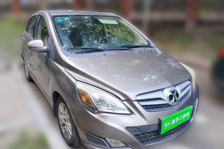 Used BAIC E Series 2012 Hatchback 1.5L Automatic Leshang Version Front Right 45 Deg
