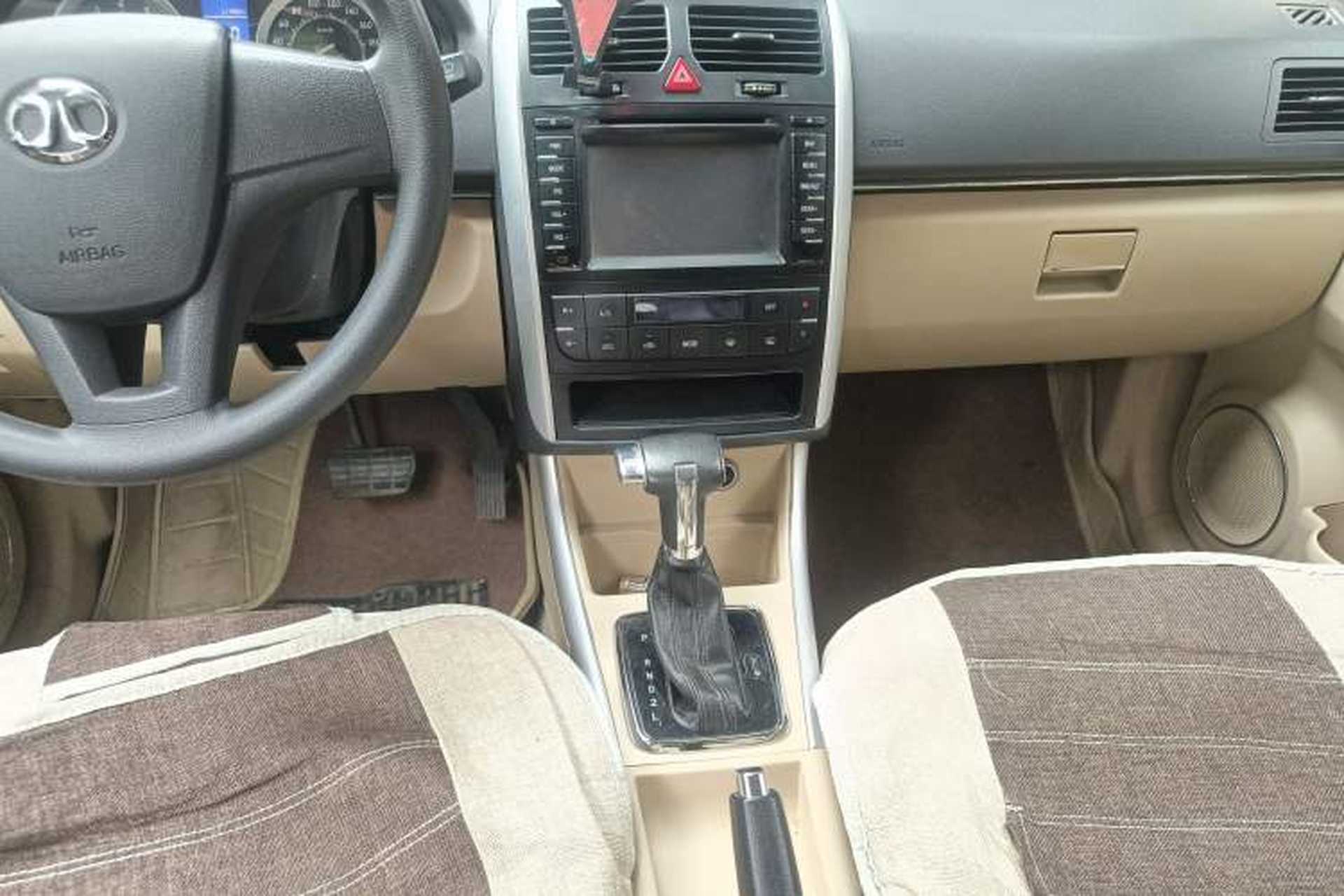 Used BAIC E Series 2012 Hatchback 1.5L Automatic Leshang Version Gear Lever