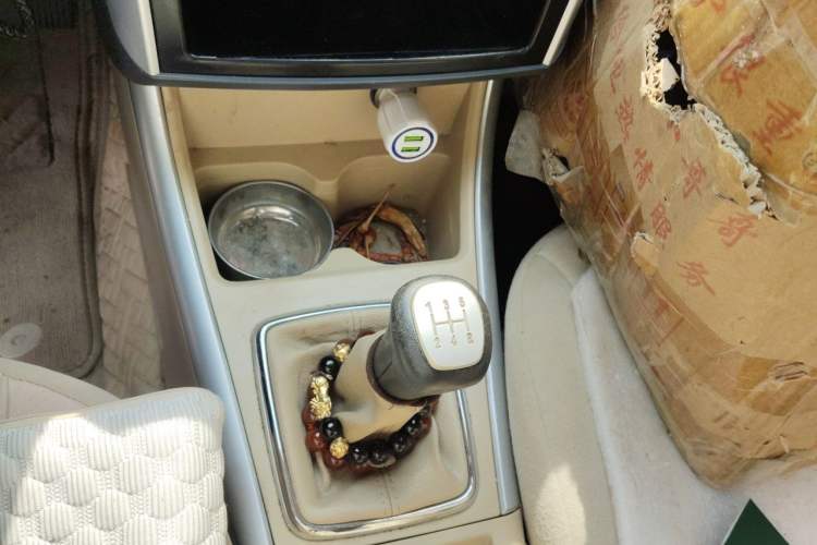 Used BAIC E Series 2012 Hatchback 1.5L Manual Leshang Version Gear Lever